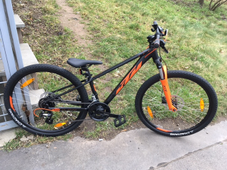 Juniorské kolo KTM Peak 272 Disc, černo-oranžové